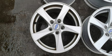Load image into Gallery viewer, 4x Alufelge 16 Zoll 7.0" 5x108 50ET Glanz Silber 31423046 Volvo V70 I V60 S60 FEL9105170772kn