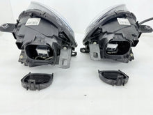 Laden Sie das Bild in den Galerie-Viewer, Frontscheinwerfer Mini Countryman R60 9808255-06 Xenon Rechts oder Links SCH6948906040nq