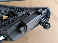 Laden Sie das Bild in den Galerie-Viewer, Frontscheinwerfer Skoda Superb III 3V1941016B Xenon Rechts Headlight