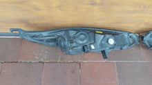 Laden Sie das Bild in den Galerie-Viewer, Frontscheinwerfer Ford Fiesta I C1BB-13W029-AE C1BB-13W030-AE Ein Satz Headlight SCH2059775924dy