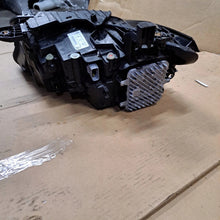 Laden Sie das Bild in den Galerie-Viewer, Frontscheinwerfer Peugeot 308 I 9866993680-00 Rechts Scheinwerfer Headlight SCH3539023550al