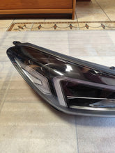Laden Sie das Bild in den Galerie-Viewer, Frontscheinwerfer Hyundai Tucson 92101D7700 Rechts Scheinwerfer Headlight SCH1245823014vs