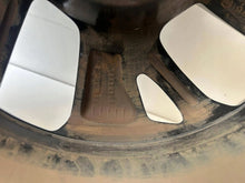 Laden Sie das Bild in den Galerie-Viewer, 1x Alufelge 16 Zoll 6.5" 4x108 32ET Glanz Schwarz 9833892580 Opel Corsa F FEL1659444787bt