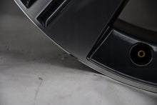 Load image into Gallery viewer, 1x Alufelge 19 Zoll 7.0" 5x112 43ET Glanz 5FJ601025G Mg Rim Wheel FEL8972710235tp