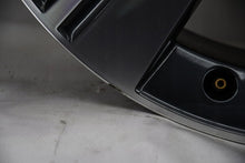 Load image into Gallery viewer, 1x Alufelge 19 Zoll 7.0" 5x112 43ET Glanz 5FJ601025G Mg Rim Wheel FEL8972710235tp