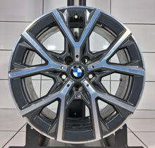 Load image into Gallery viewer, 1x Alufelge 18 Zoll 8.0" 5x112 54ET Glanz Grau 8092355 BMW 1 F40 Rim Wheel FEL2068860645nj