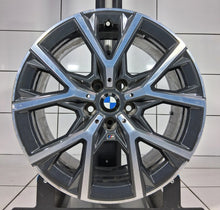 Laden Sie das Bild in den Galerie-Viewer, 1x Alufelge 18 Zoll 8.0" 5x112 54ET Glanz Grau 8092355 BMW 1 F40 Rim Wheel FEL2068860645nj