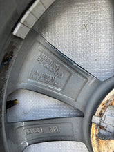 Laden Sie das Bild in den Galerie-Viewer, 1x Alufelge 16 Zoll 6.0" 4x100 43ET Glanz Silber 1ST601025J Skoda Citigo FEL1062597593ig