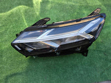 Load image into Gallery viewer, Frontscheinwerfer Dacia Sandero III 260608545R Full LED Links Headlight SCH8615941205st