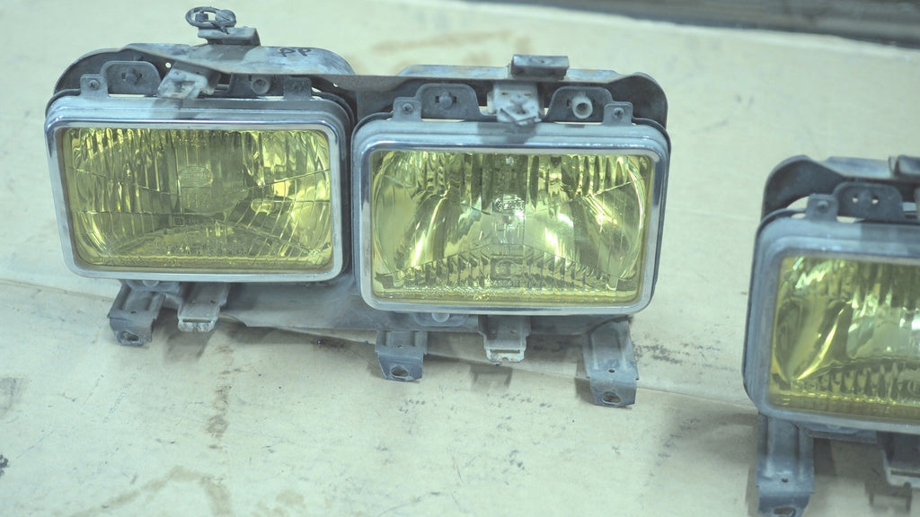 Frontscheinwerfer Audi Coupe 437941663A 857941653A Ein Stück (Rechts oder Links)