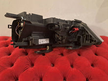 Laden Sie das Bild in den Galerie-Viewer, Frontscheinwerfer Audi Q3 8U0941032 Rechts Scheinwerfer Headlight SCH9357068205xw