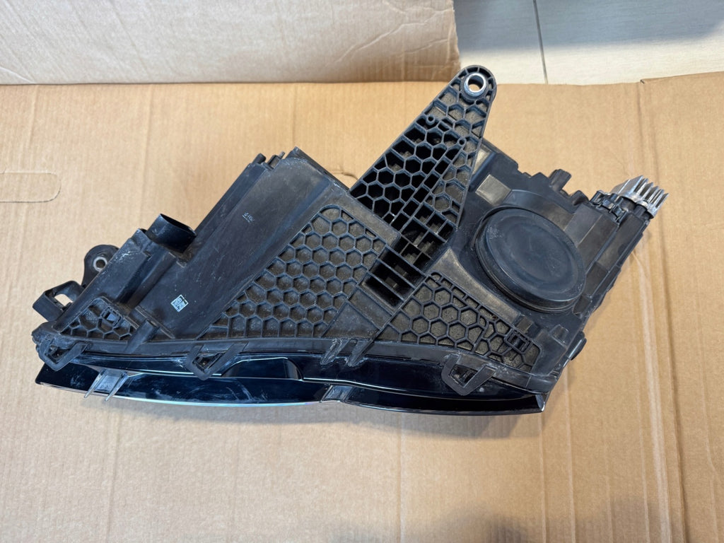 Frontscheinwerfer Skoda Superb III 3V1941016C 7060970301 Rechts Headlight SCH9366278013sk