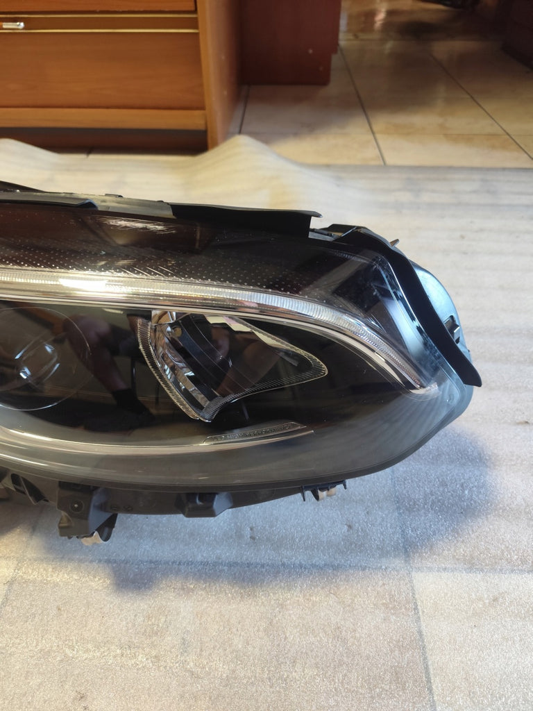 Frontscheinwerfer Mercedes-Benz W246 A2469066201 030129523205 Rechts Headlight SCH9459160664bu