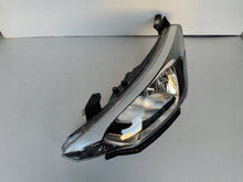 Load image into Gallery viewer, Frontscheinwerfer Hyundai I20 92101-C8000 Links Scheinwerfer Headlight