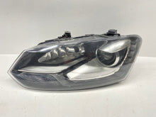 Laden Sie das Bild in den Galerie-Viewer, Frontscheinwerfer VW Polo 6r1 6R1941031C Xenon Links Scheinwerfer Headlight SCH8440849944sz
