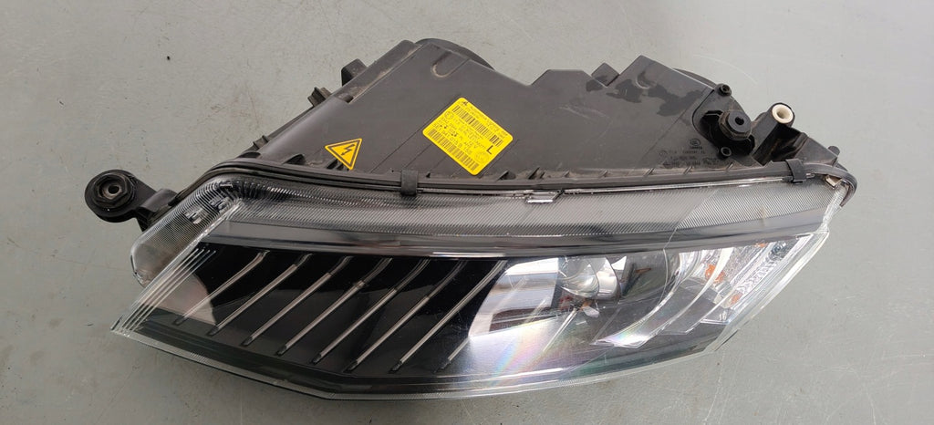 Frontscheinwerfer Skoda Octavia III 5E1941015B Links Scheinwerfer Headlight SCH5619388197tp