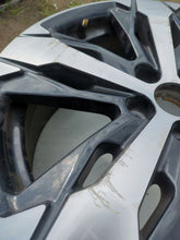 Laden Sie das Bild in den Galerie-Viewer, 1x Alufelge 18 Zoll 7.5" 5x108 49ET Glanz Silber 9811635077 Peugeot Rim Wheel FEL4736293537cd