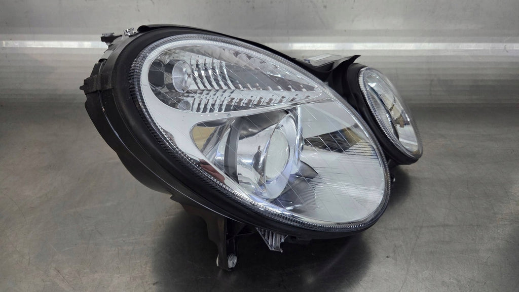 Frontscheinwerfer Mercedes-Benz W211 1437314390 Rechts Scheinwerfer Headlight SCH2752779401fs