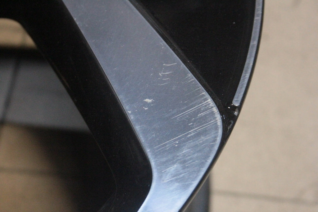 1x Alufelge 20 Zoll 9.5" 5x112 47ET Glanz Schwarz 14B601025F VW I Rim Wheel FEL3605954236ri