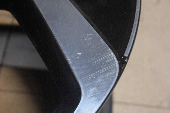 1x Alufelge 20 Zoll 9.5" 5x112 47ET Glanz Schwarz 14B601025F VW I Rim Wheel FEL3605954236ri