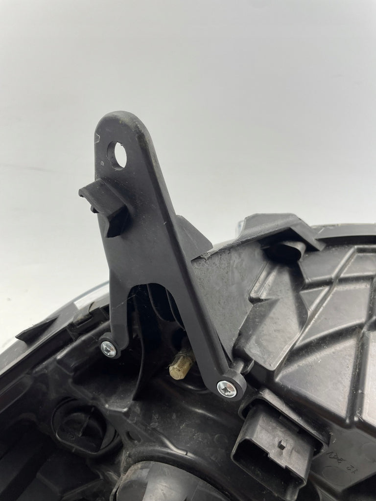 Frontscheinwerfer Renault Captur I 260105066R Rechts Scheinwerfer Headlight SCH6414301512iz
