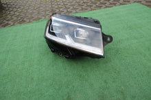 Laden Sie das Bild in den Galerie-Viewer, Frontscheinwerfer VW 7L1941036D Rechts Scheinwerfer Headlight SCH5312393260vi