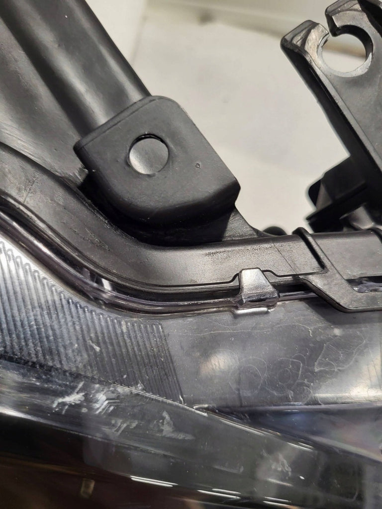Frontscheinwerfer Toyota Yaris Cross 0D-314 LED Rechts Scheinwerfer Headlight SCH9609582214nc