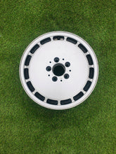 Laden Sie das Bild in den Galerie-Viewer, 1x Alufelge 16 Zoll 7.5" 5x112 51ET Glanz Silber A1404010502 Mercedes-Benz W140 FEL7342948047ul