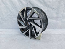 Load image into Gallery viewer, 1x Alufelge 16 Zoll 6.5&quot; 5x112 46ET 5G0601025 Ds 7 Golf Vii Rim Wheel