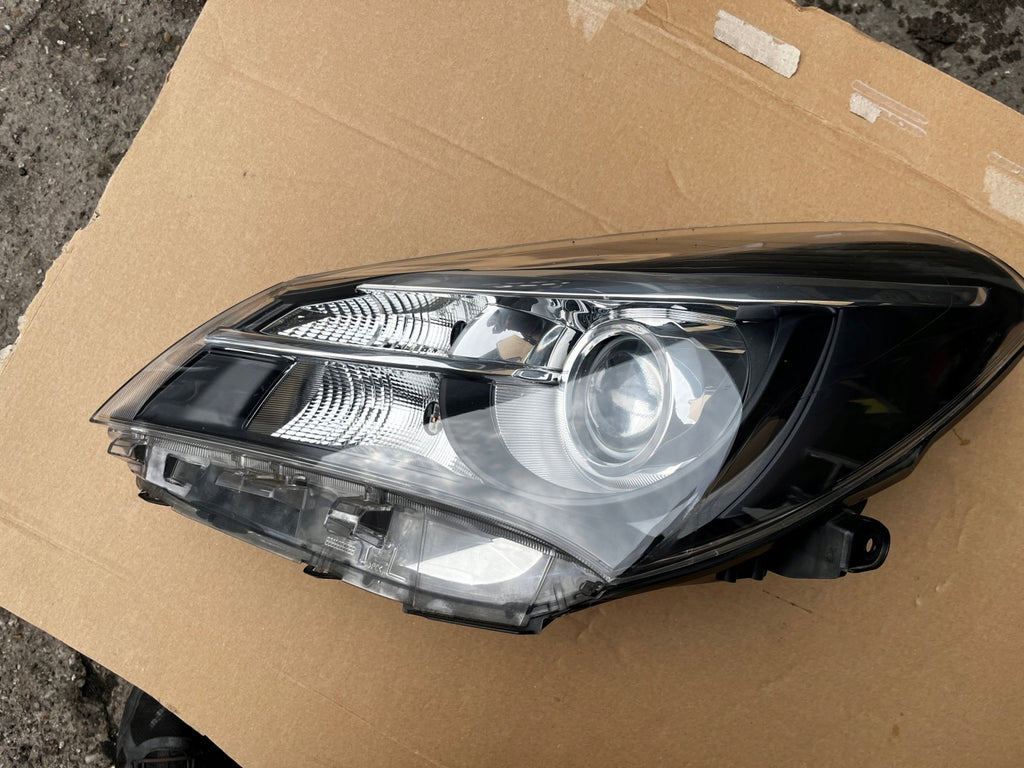 Frontscheinwerfer Toyota Yaris 81170-0DK10 Links Scheinwerfer Headlight SCH4181918322ca