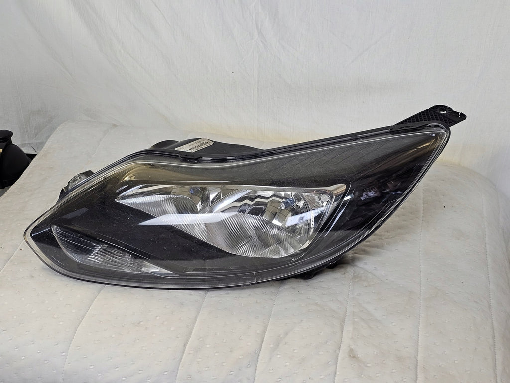 Frontscheinwerfer Ford Focus BM51-13W030-RA Links Scheinwerfer Headlight