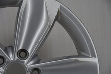 Load image into Gallery viewer, 1x Alufelge 17 Zoll 7.0" 5x112 40ET Glanz Silber 3G0601025BR VW Passat Rim Wheel FEL4312416862lp