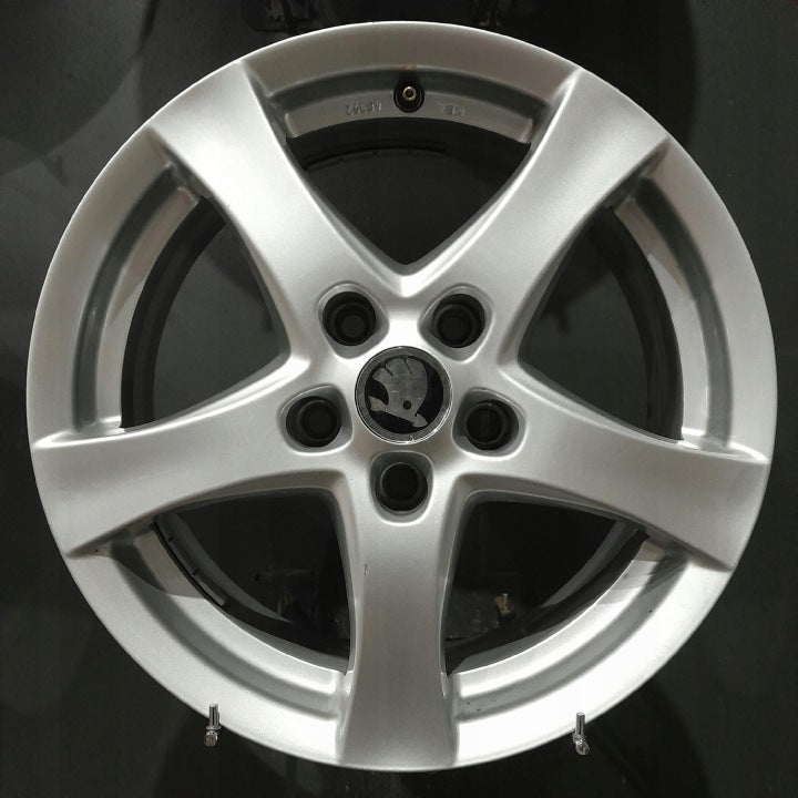 4x Alufelge 16 Zoll 6.5" 5x112 42ET Glanz Silber Skoda Superb III Passat B7 FEL8224870397ky