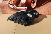 Laden Sie das Bild in den Galerie-Viewer, Frontscheinwerfer BMW 5 F11 F10 7203251 Xenon Links Scheinwerfer Headlight SCH4101845359zn