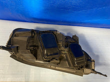 Laden Sie das Bild in den Galerie-Viewer, Frontscheinwerfer Opel Vivaro Zafira C 9832837680-00 Links Headlight SCH9143560358kw