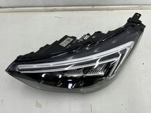 Load image into Gallery viewer, Frontscheinwerfer Opel Crossland 462161423 Links Scheinwerfer Headlight SCH3759170231oc