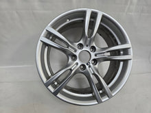 Load image into Gallery viewer, 1x Alufelge 18 Zoll 8.5" 5x120 47ET Glanz Silber 7845881 BMW F30 F32 F31 FEL7420151895bg