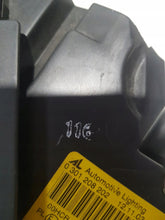 Laden Sie das Bild in den Galerie-Viewer, Frontscheinwerfer Mitsubishi Colt MR957354 0301208202 Rechts Headlight