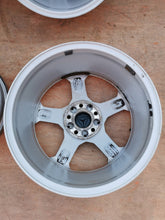 Laden Sie das Bild in den Galerie-Viewer, 4x Alufelge 17 Zoll 8.0" 5x112 A2044010104 Mercedes-Benz Rim Wheel FEL4361721776ol