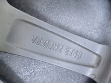 Laden Sie das Bild in den Galerie-Viewer, 1x Alufelge 16 Zoll 7.0&quot; 5x112 48ET Glanz Silber 8V0601025BJ Audi A3 Rim Wheel