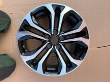 Laden Sie das Bild in den Galerie-Viewer, 1x Alufelge 17 Zoll 7.0&quot; 5x108 47 5ET L1TC-1007-DA Ford Focus Rim Wheel