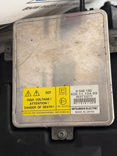 Laden Sie das Bild in den Galerie-Viewer, Frontscheinwerfer BMW E91 E90 69427379 Xenon Ein Stück (Rechts oder Links) SCH5627711498si