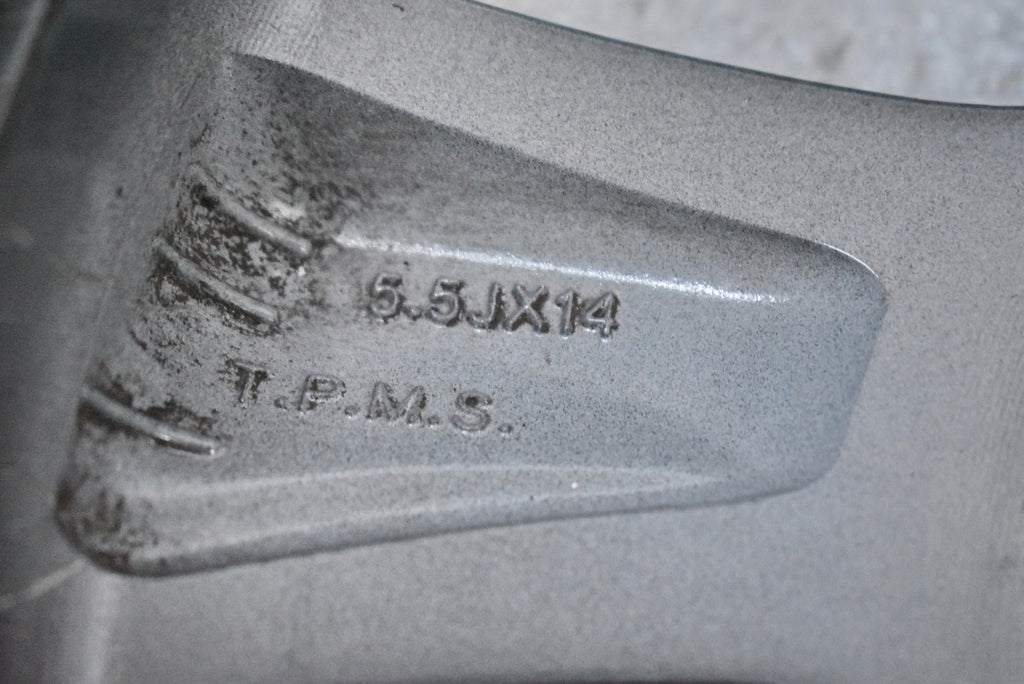 1x Alufelge 14 Zoll 5.5" 4x100 47ET Glanz Graphit 52910-B9500 Hyundai I10 Mg