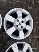Laden Sie das Bild in den Galerie-Viewer, 4x Alufelge 16 Zoll 7.0" 4x108 29ET Glanz Silber 9685783880 Peugeot 5008 FEL2409956595lf
