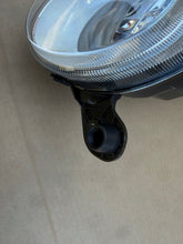 Laden Sie das Bild in den Galerie-Viewer, Frontscheinwerfer Skoda Yeti 5l 5L1941018C Xenon Rechts Scheinwerfer Headlight SCH8519451522ow