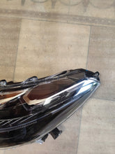 Laden Sie das Bild in den Galerie-Viewer, Frontscheinwerfer Toyota Corolla 16-184 LED Links Scheinwerfer Headlight SCH9609443125vk