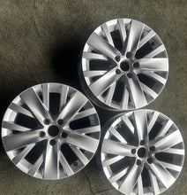 Load image into Gallery viewer, 1x Alufelge 17 Zoll 7.0" 5x112 43ET 5N0601025AC VW Tiguan Rim Wheel FEL1267109958kn