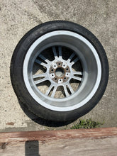 Load image into Gallery viewer, 1x Alufelge 18 Zoll 8.0" 5x114.3 20ET Glanz Silber 2283905 BMW E93 E60 E90 FEL9604459309rf