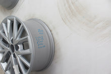Laden Sie das Bild in den Galerie-Viewer, 1x Alufelge 17 Zoll 7.5" 5x114.3 40ET Glanz Silber 42611-YY850 Toyota Corolla FEL9713677723np