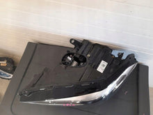 Load image into Gallery viewer, Frontscheinwerfer BMW X1 F48 9477825-05 Vorderseite Scheinwerfer Headlight SCH4480834807zn
